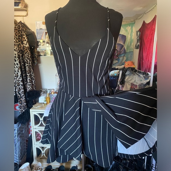 Black & White Striped Romper - Picture 2 of 4